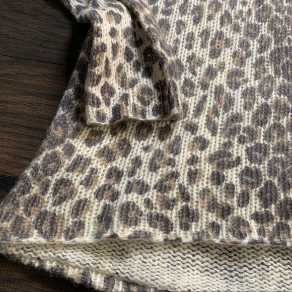 Skull cashmere leopard open back sweater sz Large